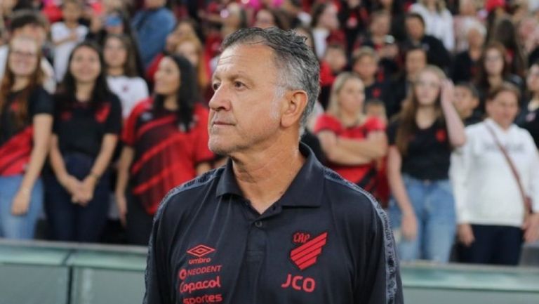 Athletico Paranaense anuncia la salida de Juan Carlos Osorio como su DT