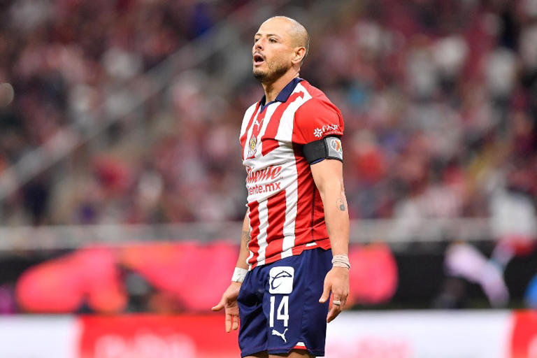 ‘Chicharito’ Hernández, el jugador de Chivas que menos la tocó vs Toluca