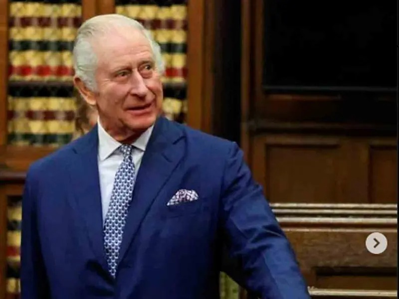 El rey Carlos revela que perdió el sentido del gusto por tratamiento contra el cáncer
