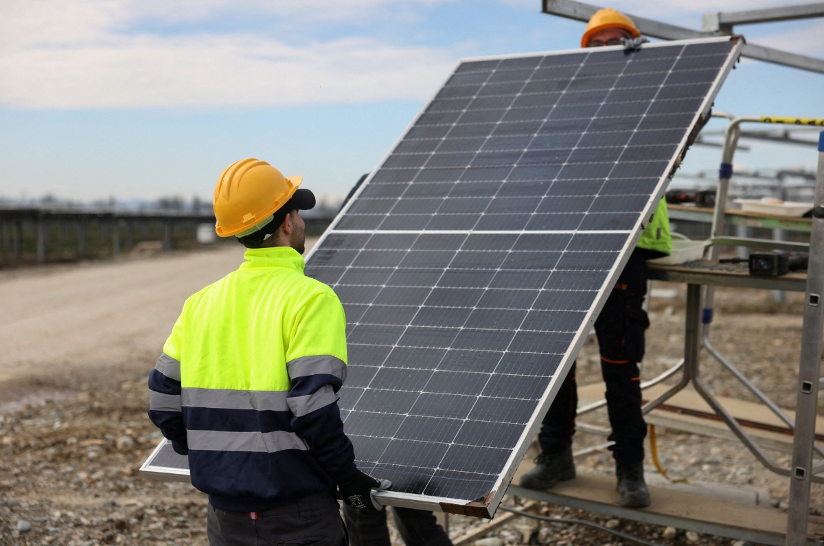 Canacope Monterrey proyecta apoyar al pequeño comercio para adquirir paneles solares