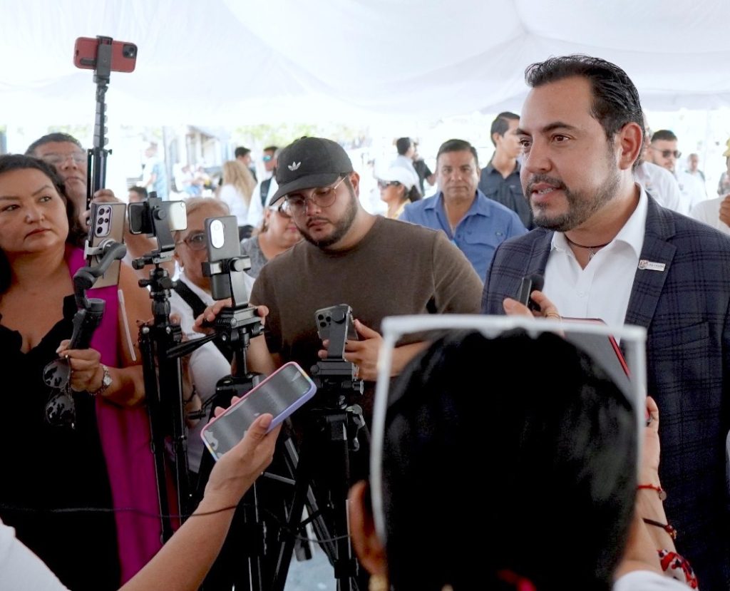 Alcalde Christian Agúndez brindará apoyo a familias afectadas por incendio en “La Ballena”