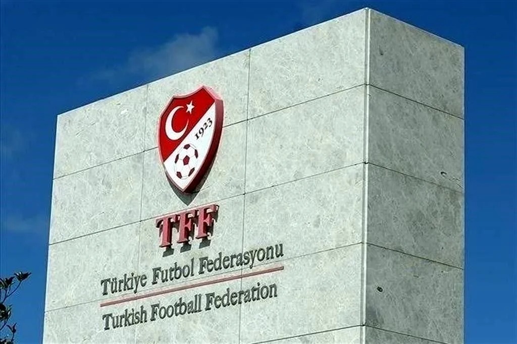 Acusan a siete árbitros de amaño de partidos en Turquia