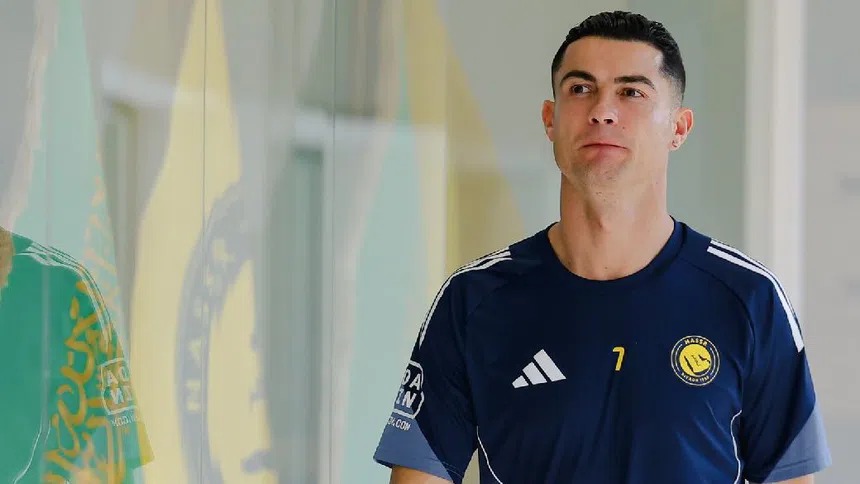 Cristiano Ronaldo se ausenta en partido de Al Nassr en protesta por traspaso de Benzema