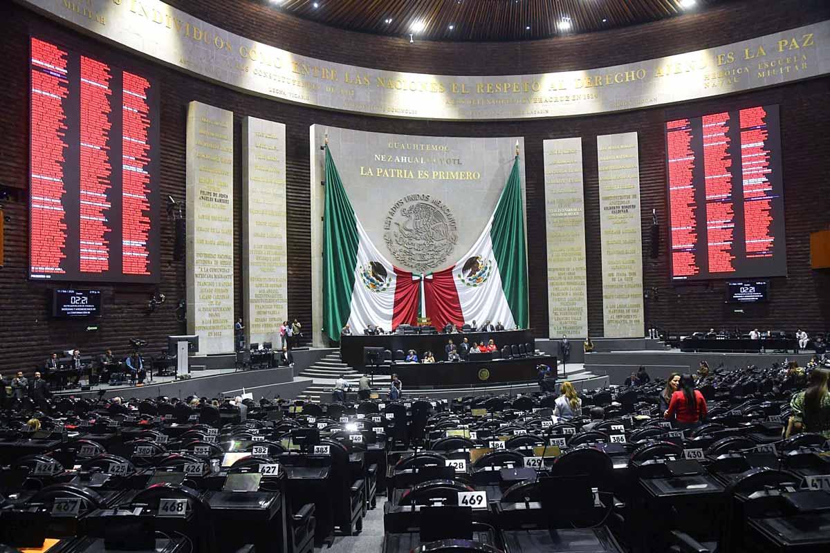 Diputados gastan más de 5% de lo asignado; sobrepasan los 2 mil mdp