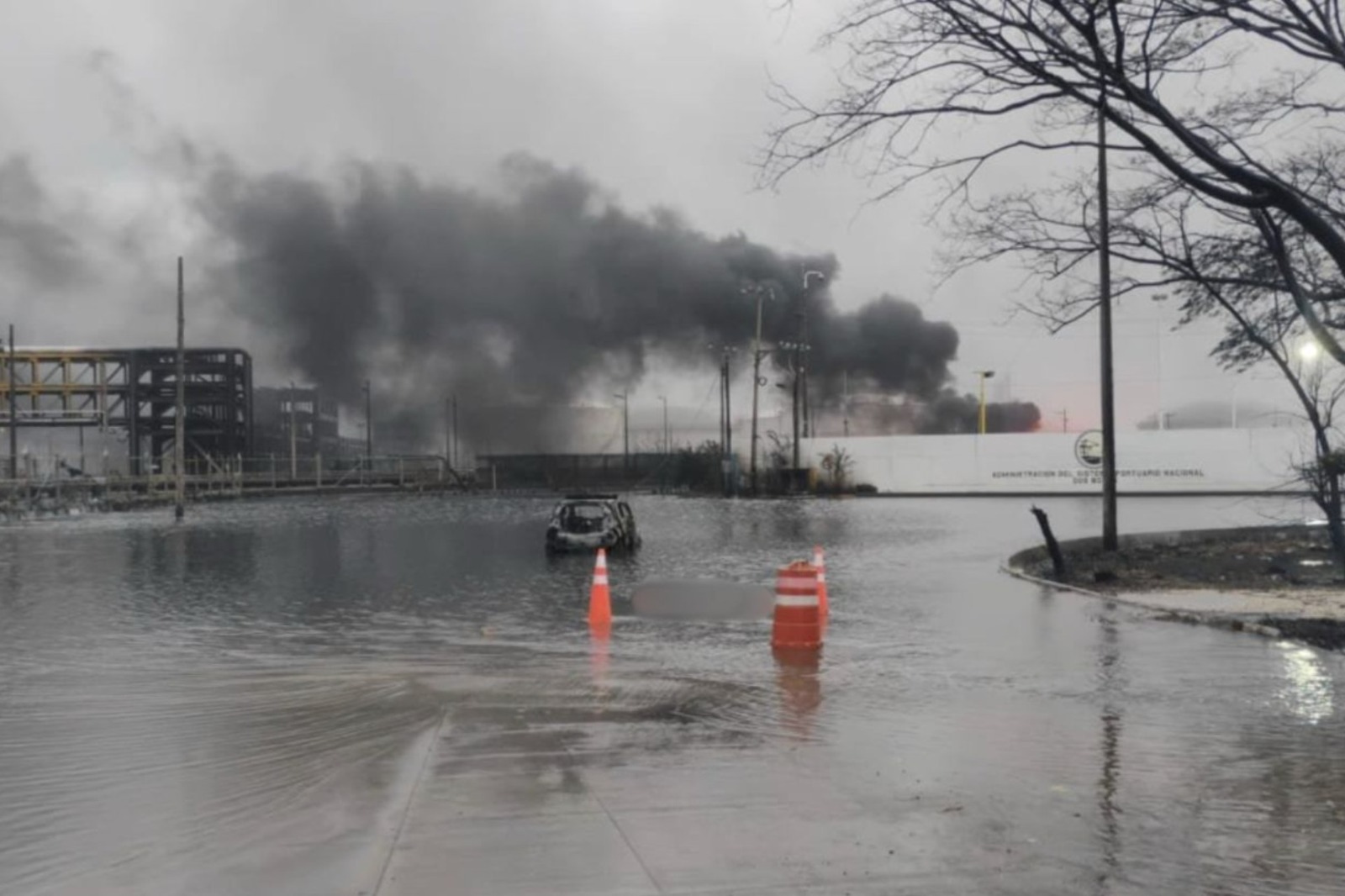 FGR investiga incendio en refinería Dos Bocas: Sheinbaum