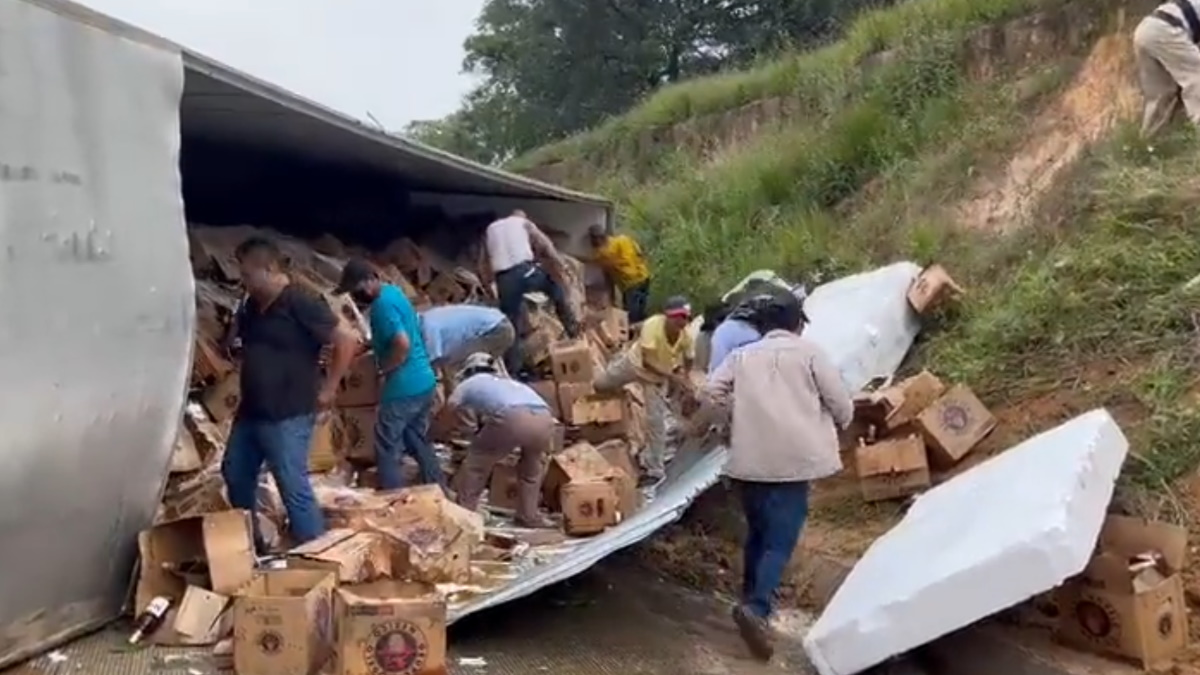 Veracruz sancionará con cárcel la rapiña tras accidentes