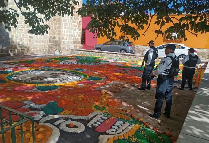 Más de 600 elementos vigilarán las calles y carreteras de Oaxaca durante celebración Día de Mûêrtôs